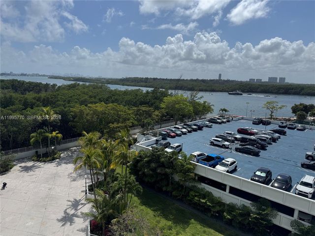 100 Bayview Drive 725, Sunny Isles Beach, FL 33160