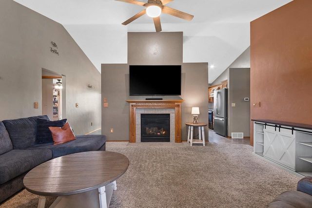 334 FALCON CIRCLE, Pulaski, WI 54162