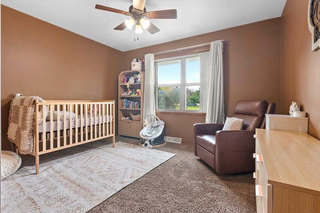 334 FALCON CIRCLE, Pulaski, WI 54162