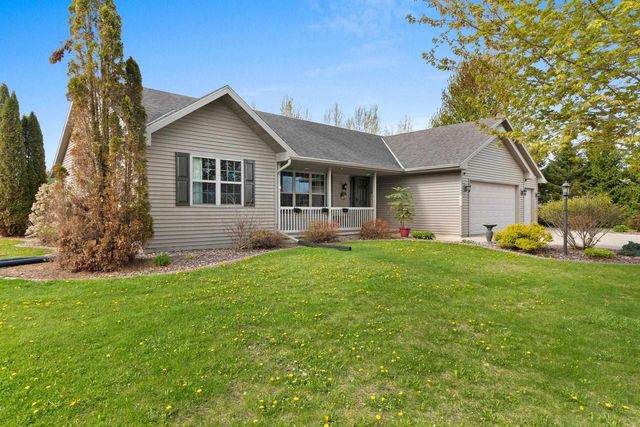 334 FALCON CIRCLE, Pulaski, WI 54162