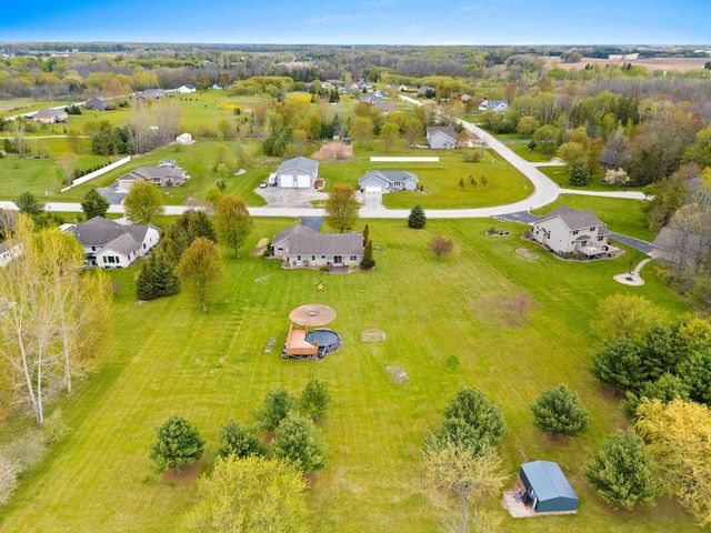 334 FALCON CIRCLE, Pulaski, WI 54162