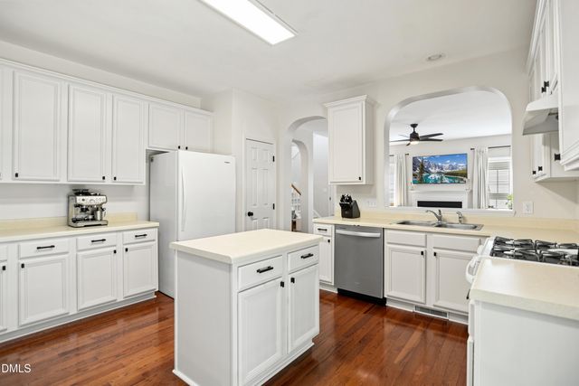 2334 School Creek Place, Raleigh, NC 27606