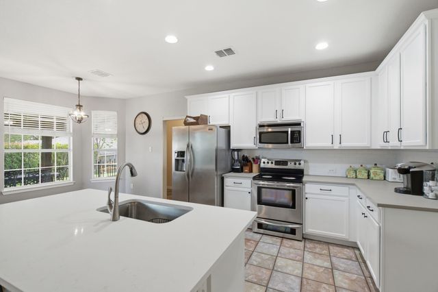 628 Cardinal Lane, Keller, TX 76248
