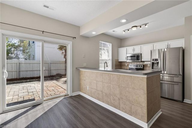 2136 Marina Shores DR, Virginia Beach, VA 23451