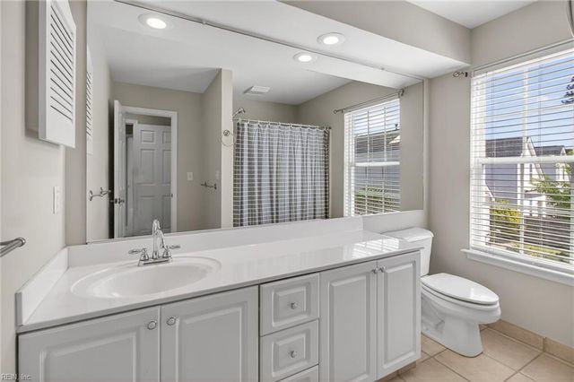 2136 Marina Shores DR, Virginia Beach, VA 23451