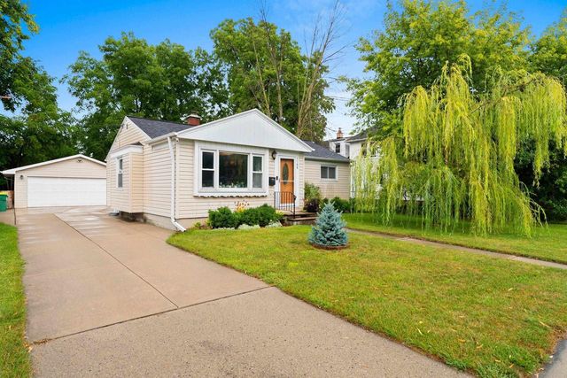 1168 9TH STREET, Green Bay, WI 54304