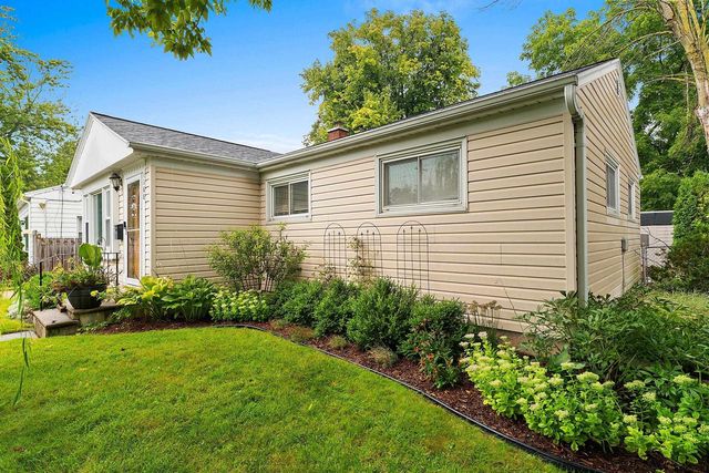 1168 9TH STREET, Green Bay, WI 54304