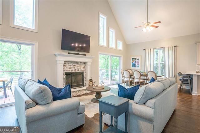 188 W River Bend Drive, Eatonton, GA 31024