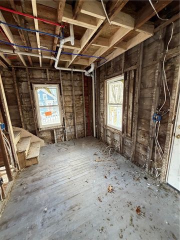 15 Lewis Street, Woonsocket, RI 02895
