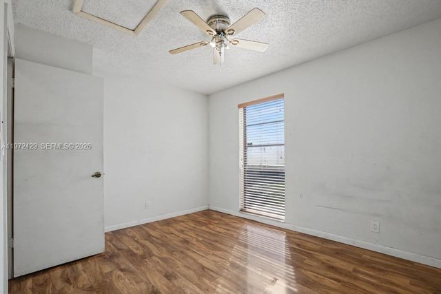 446 Briarwood Cir 1-29, Hollywood, FL 33024