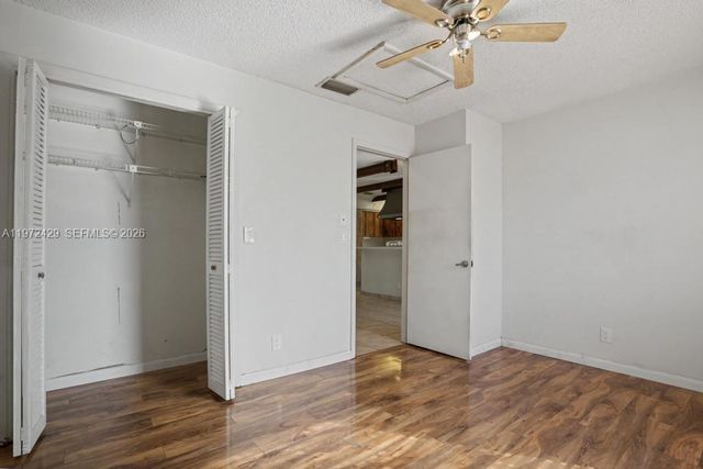 446 Briarwood Cir 1-29, Hollywood, FL 33024