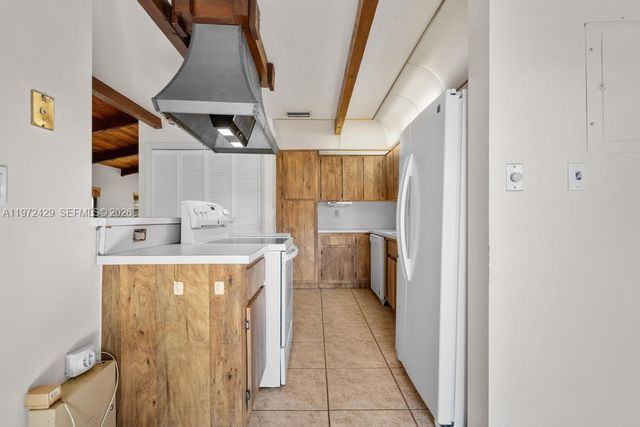 446 Briarwood Cir 1-29, Hollywood, FL 33024