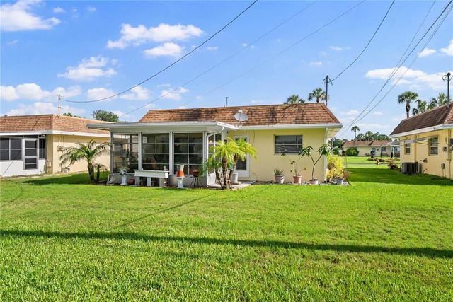 2208 GARDENIA WAY, Lehigh Acres, FL 33936
