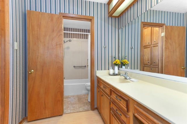 1706 Shawnee Street, Navasota, TX 77868