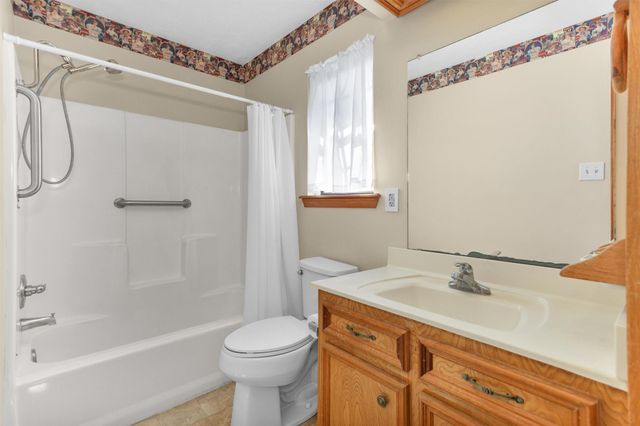 1706 Shawnee Street, Navasota, TX 77868