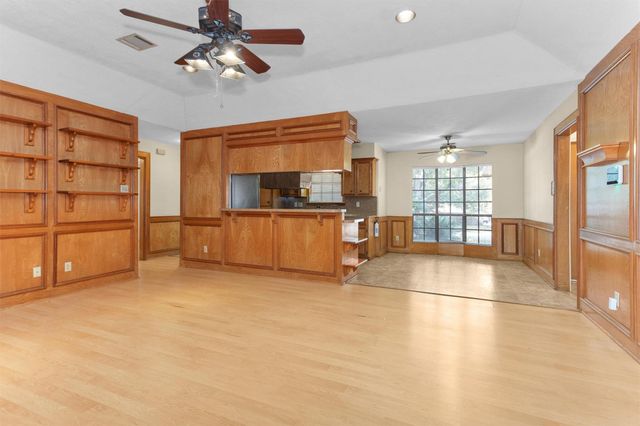 1706 Shawnee Street, Navasota, TX 77868