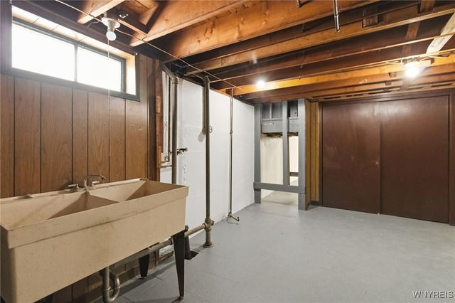 79 Raymond Avenue, Cheektowaga, NY 14227