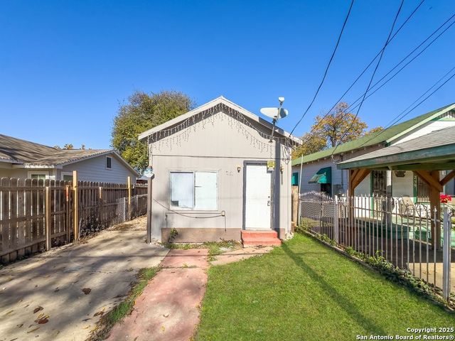 261 Pendleton Ave, San Antonio, TX 78204