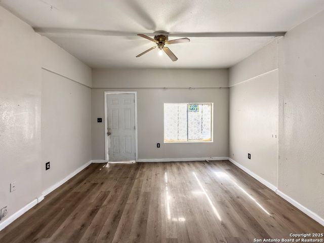 261 Pendleton Ave, San Antonio, TX 78204