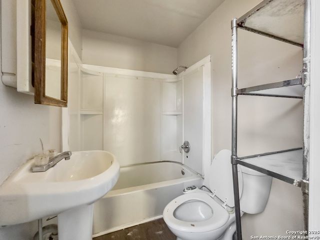 261 Pendleton Ave, San Antonio, TX 78204