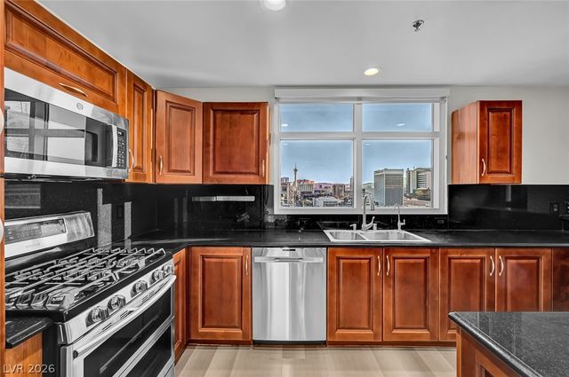 150 Las Vegas Boulevard 1507, Las Vegas, NV 89101