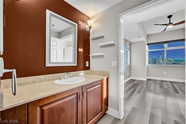 150 Las Vegas Boulevard 1507, Las Vegas, NV 89101