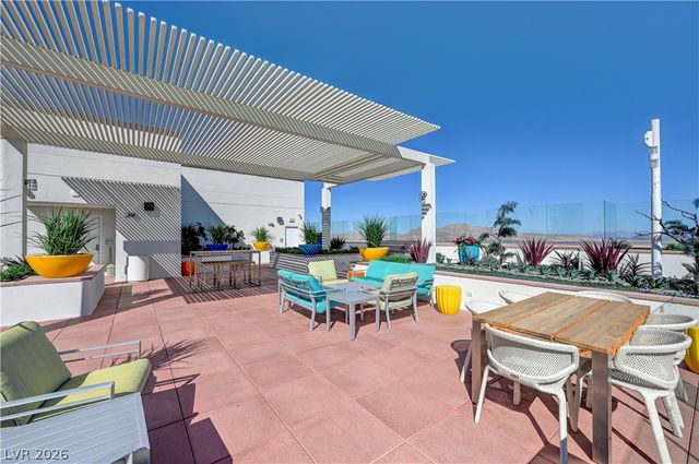 150 Las Vegas Boulevard 1507, Las Vegas, NV 89101