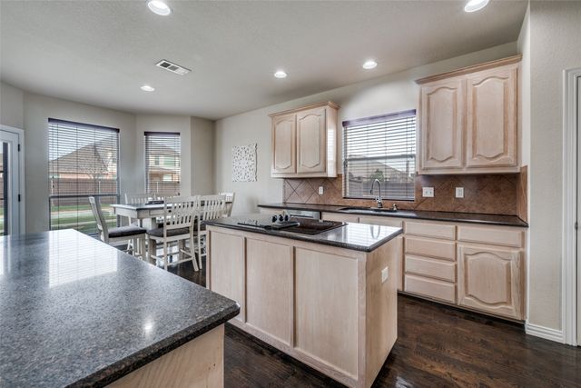 2737 Los Alamos Trail, Fort Worth, TX 76131