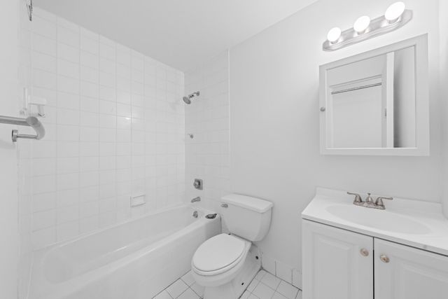 148 W 23rd Street 5FG, New York City, NY 10011