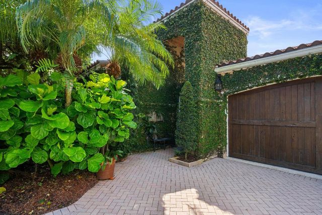 14130 Calypso Lane, Wellington, FL 33414