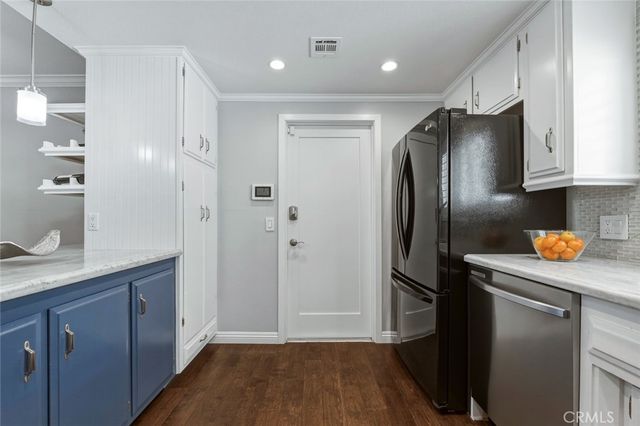 9952 Effingham, Huntington Beach, CA 92646