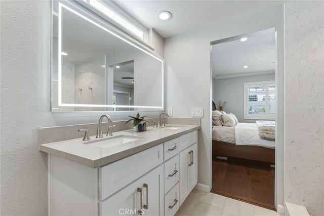9952 Effingham, Huntington Beach, CA 92646