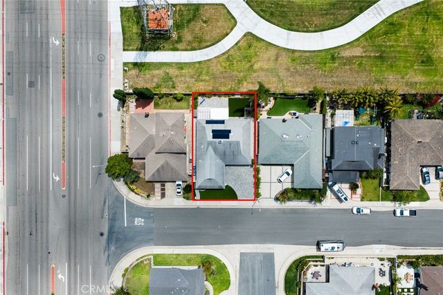 9952 Effingham, Huntington Beach, CA 92646