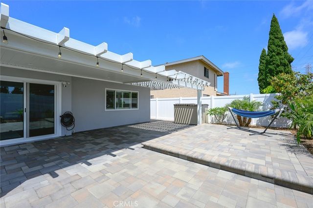 9952 Effingham, Huntington Beach, CA 92646