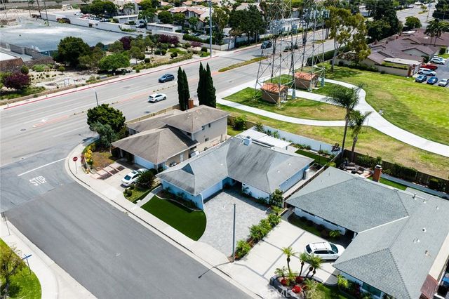9952 Effingham, Huntington Beach, CA 92646
