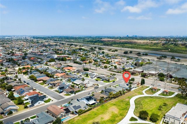 9952 Effingham, Huntington Beach, CA 92646