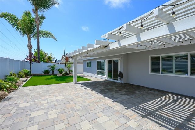 9952 Effingham, Huntington Beach, CA 92646