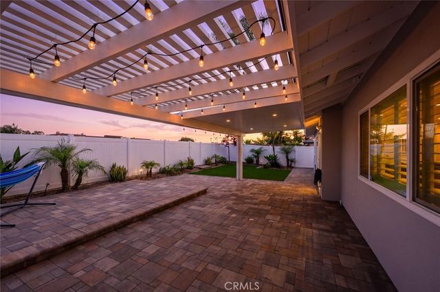 9952 Effingham, Huntington Beach, CA 92646