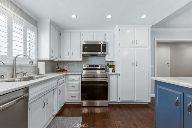 9952 Effingham, Huntington Beach, CA 92646