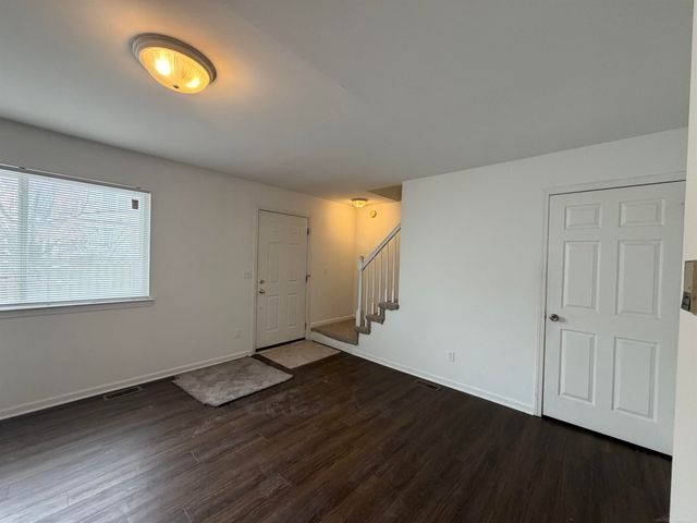 28185 raleigh crescent Drive, Chesterfield Twp, MI 48051