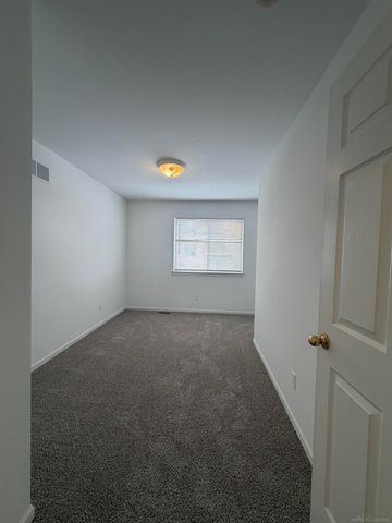 28185 raleigh crescent Drive, Chesterfield Twp, MI 48051