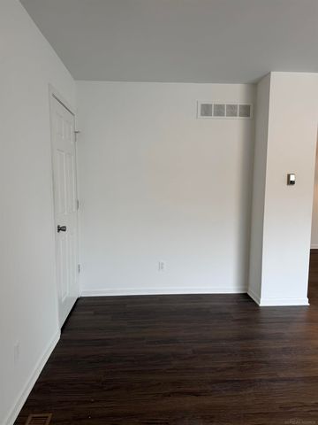 28185 raleigh crescent Drive, Chesterfield Twp, MI 48051