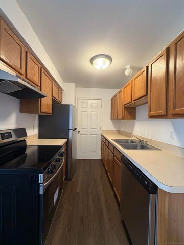 28185 raleigh crescent Drive, Chesterfield Twp, MI 48051