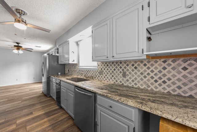 31990 S 624 Place, 6, Grove, OK 74344