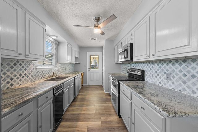 31990 S 624 Place, 6, Grove, OK 74344