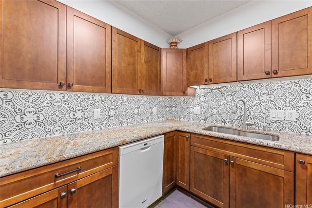 3138 Waialae Avenue 325, Honolulu, HI 96816