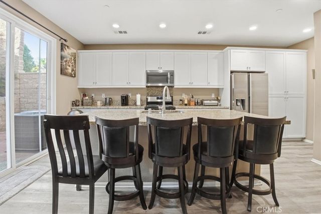 2886 Villa Catalonia Court, Corona, CA 92881
