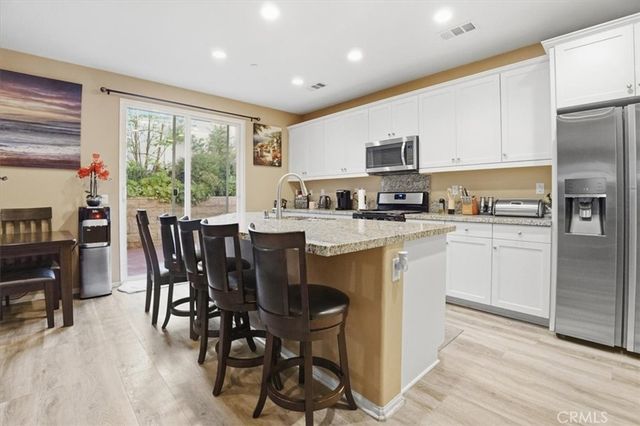 2886 Villa Catalonia Court, Corona, CA 92881