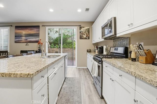 2886 Villa Catalonia Court, Corona, CA 92881