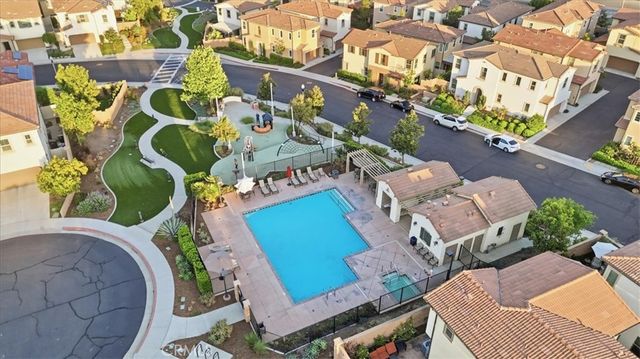 2886 Villa Catalonia Court, Corona, CA 92881